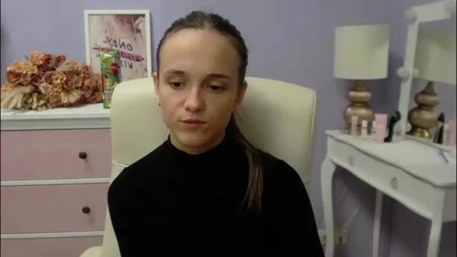 Image 2 of emilly_lust99 Stream on Chaturbate on 1 month ago