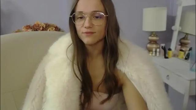 Image 6 of emilly_lust99 Stream on Chaturbate on 11 days ago