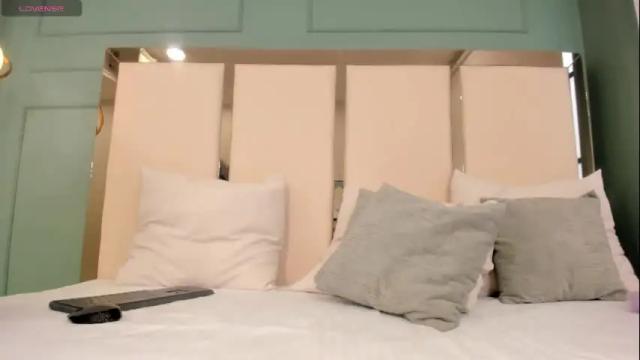 Thumbnail 3, emilly_moonn's Stream at Chaturbate, 1 month ago