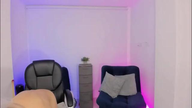 Thumbnail 1, emilly_smith_1's Stream at Chaturbate, 2 months ago