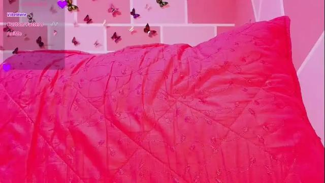 Image 7 of emilly_smithh Stream on Chaturbate on 1 month ago
