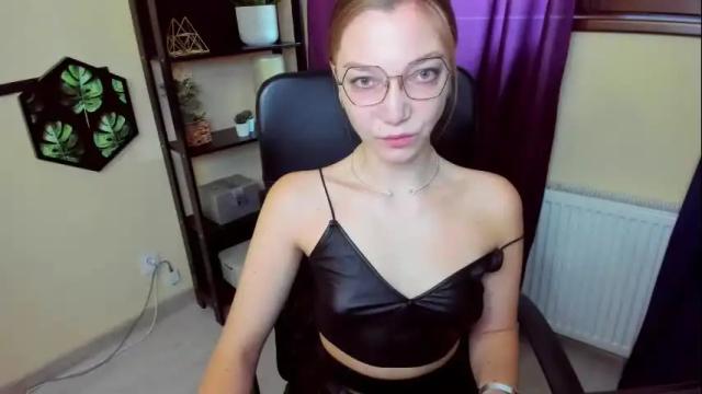 Thumbnail 2, emilly_xkiss's Stream at Chaturbate, 1 month ago
