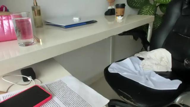 Image 11 of emillybrowm Stream on Chaturbate on 20 days ago