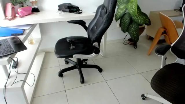 Image 7 of emillybrowm Stream on Chaturbate on 6 days ago