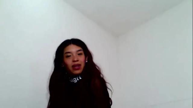 Image 4 of emillygonzalez Stream on Chaturbate on 1 month ago