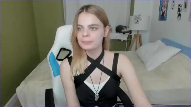 Thumbnail 1, emillyjoyce's Stream at Chaturbate, 14 months ago