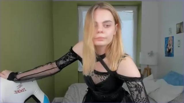 Image 3 of emillyjoyce Stream on Chaturbate on 14 months ago