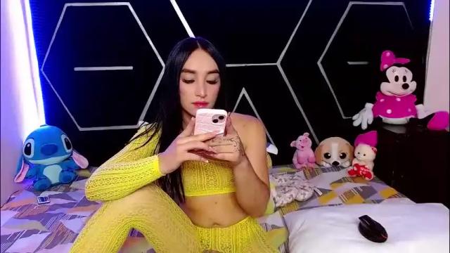 Image 8 of emillystonex Stream on Chaturbate on 2 months ago