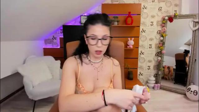 Thumbnail 1, emillytaylor's Stream at Chaturbate, 1 month ago