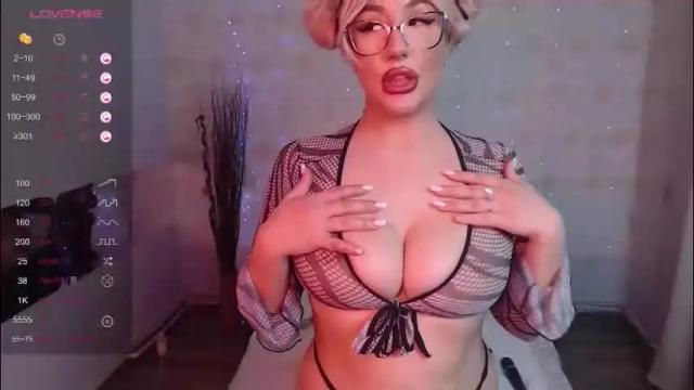 Image 7 of emily962009 Stream on Chaturbate on 1 month ago