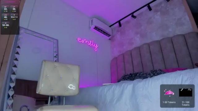 Image 10 of emily_____ Stream on Chaturbate on 13 months ago