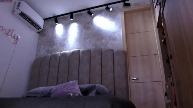 Thumbnail 1, emily_____'s Stream at Chaturbate, 24 days ago