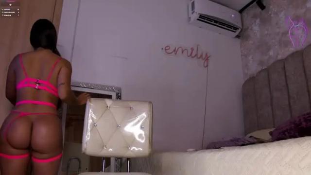 Image 11 of emily_____ Stream on Chaturbate on 16 days ago