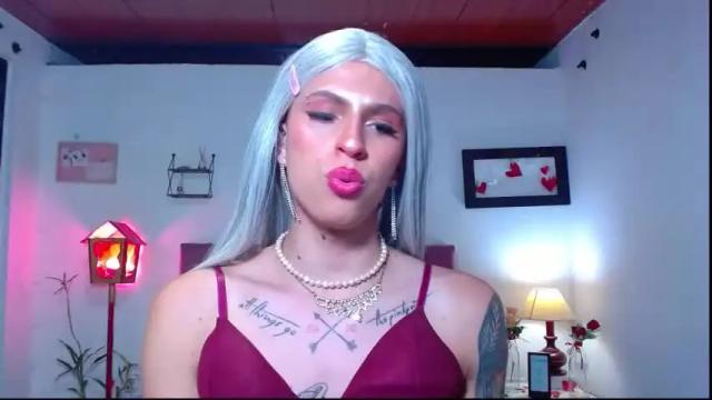 Image 7 of emily__muller Stream on Chaturbate on 15 months ago