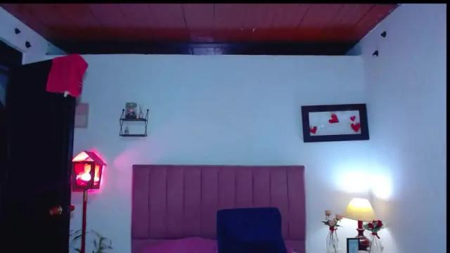 Image 2 of emily__muller Stream on Chaturbate on 14 months ago