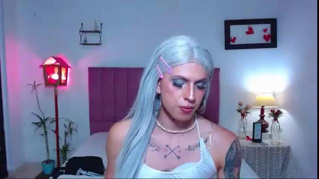 Image 10 of emily__muller Stream on Chaturbate on 14 months ago
