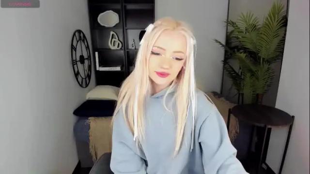 Image 11 of emily_air Stream on Chaturbate on 1 month ago