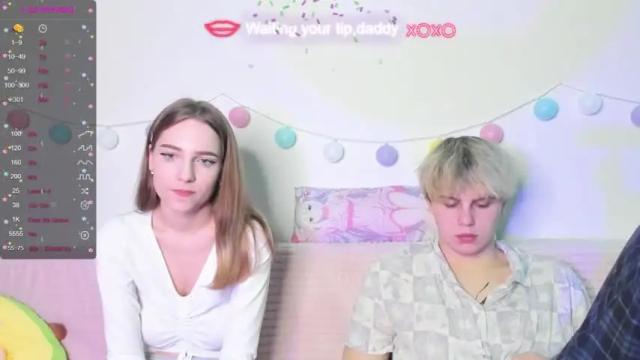Image 3 of emily_and_ilumi Stream on Chaturbate on 16 months ago