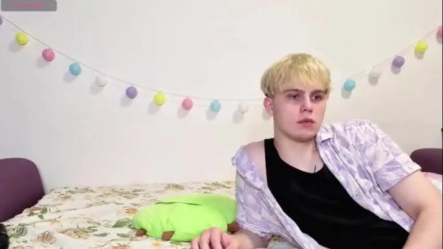 Image 11 of emily_and_ilumi Stream on Chaturbate on 1 month ago