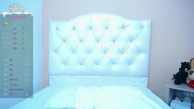 Image 8 of emily_babyboo Stream on Chaturbate on 17 months ago