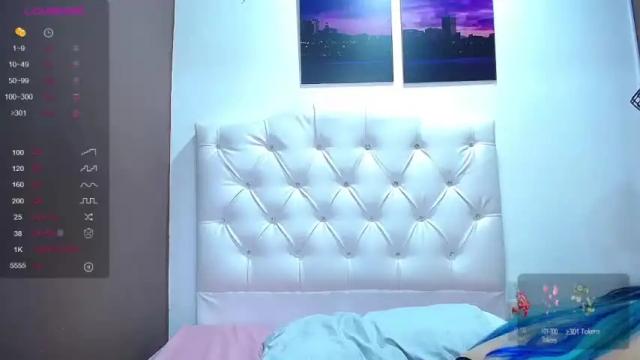 Image 7 of emily_babyboo Stream on Chaturbate on 16 months ago