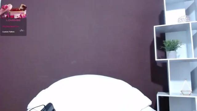 Image 12 of emily_babyboo Stream on Chaturbate on 16 months ago