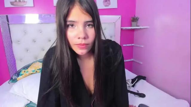 Image 7 of emily_beltonn Stream on Chaturbate on 26 days ago
