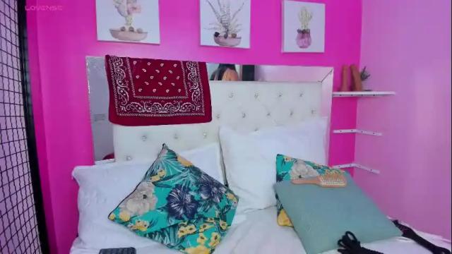 Image 3 of emily_beltonn Stream on Chaturbate on 5 days ago