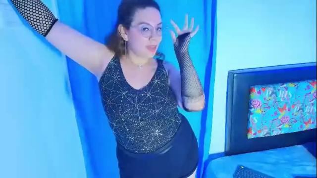 Image 10 of emily_bradford Stream on Chaturbate on 1 month ago
