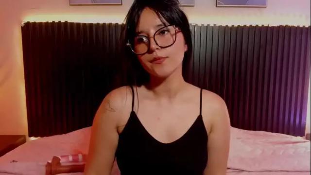Image 8 of emily_carter19 Stream on Chaturbate on 1 month ago