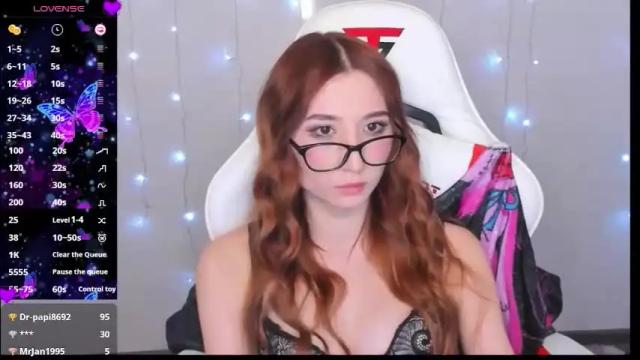 Image 8 of emily_cline Stream on Chaturbate on 3 months ago