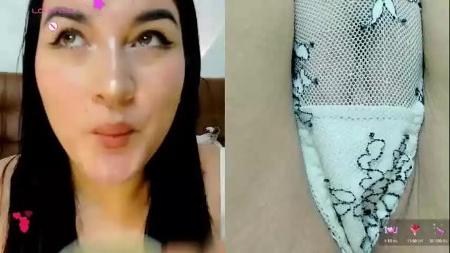 Image 4 of emily_coraline Stream on Chaturbate on 1 month ago
