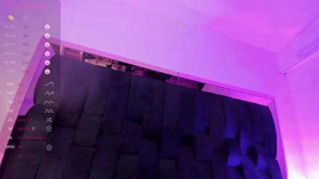 Image 3 of emily_coutts Stream on Chaturbate on 14 months ago