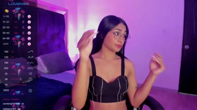Image 3 of emily_coutts Stream on Chaturbate on 14 months ago