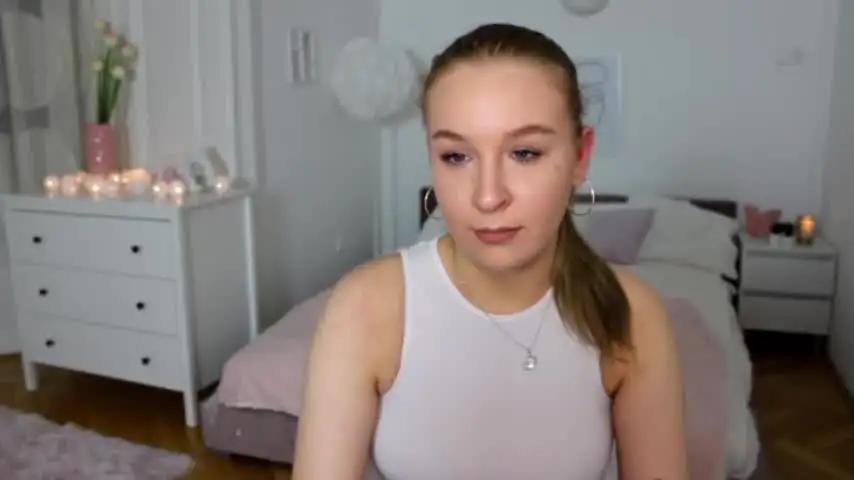 emily_cutiee Chaturbate