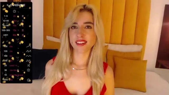 Image 10 of emily_edwart Stream on Chaturbate on 25 months ago