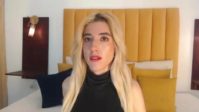Image 12 of emily_edwart Stream on Chaturbate on 24 months ago