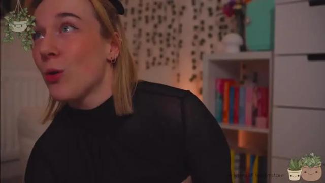 Image 8 of emily_fox_official Stream on Chaturbate on 14 months ago