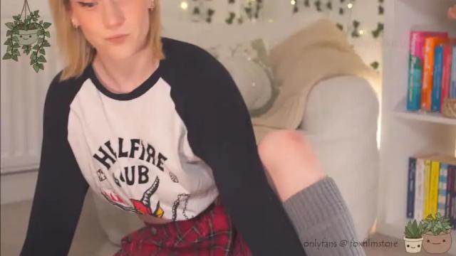 Image 3 of emily_fox_official Stream on Chaturbate on 12 months ago