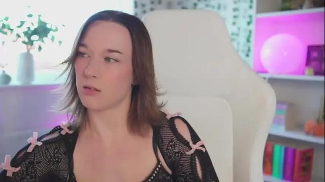 Image 10 of emily_fox_official Stream on Chaturbate on 28 days ago