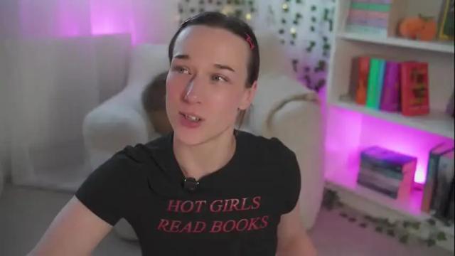 Image 11 of emily_fox_official Stream on Chaturbate on 25 days ago