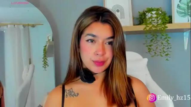 Image 2 of emily_haze Stream on Chaturbate on 1 month ago