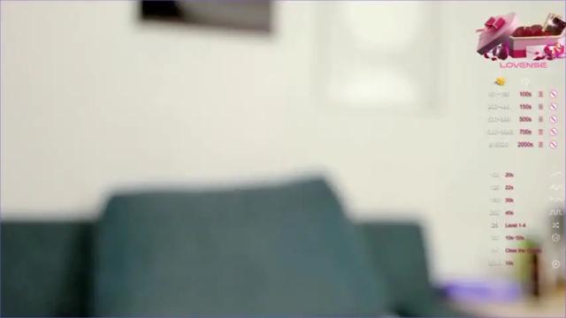Image 11 of emily_home Stream on Chaturbate on 18 months ago