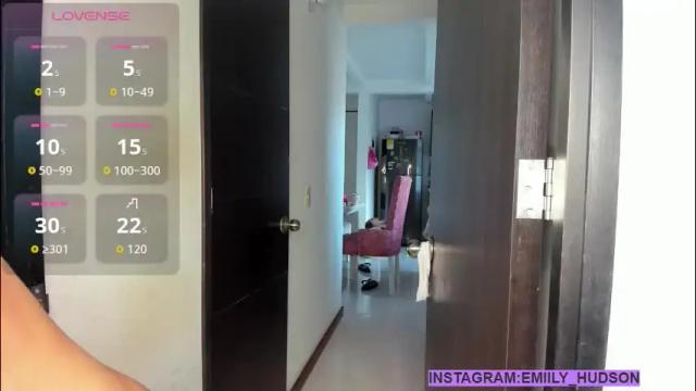 Image 2 of emily_huddson_ Stream on Chaturbate on 2 months ago