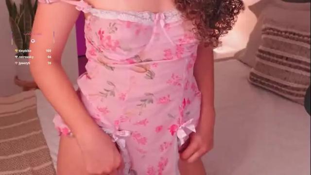 Image 6 of emily_johnson1 Stream on Chaturbate on 17 days ago