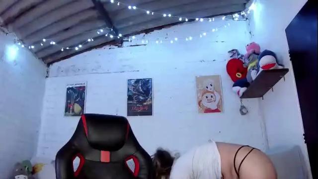 Image 10 of emily_katz Stream on Chaturbate on 29 days ago