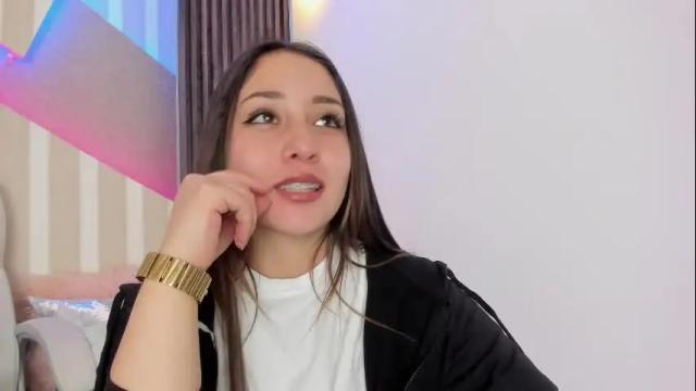 Thumbnail 1, emily_layton's Stream at Chaturbate, 1 month ago