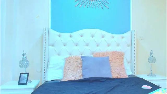 Image 7 of emily_loperaa Stream on Chaturbate on 1 month ago