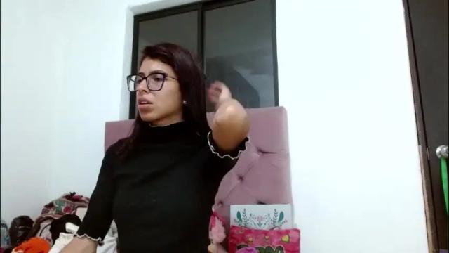 Image 6 of emily_loperaa Stream on Chaturbate on 1 day ago