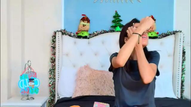 Image 8 of emily_loperaa Stream on Chaturbate on 1 month ago